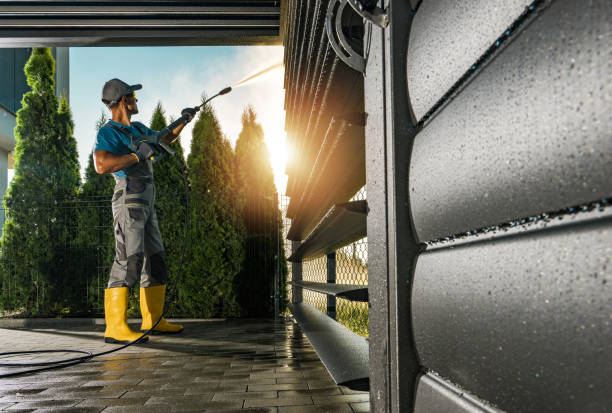 Fence Pressure Washing in Decatur, IL